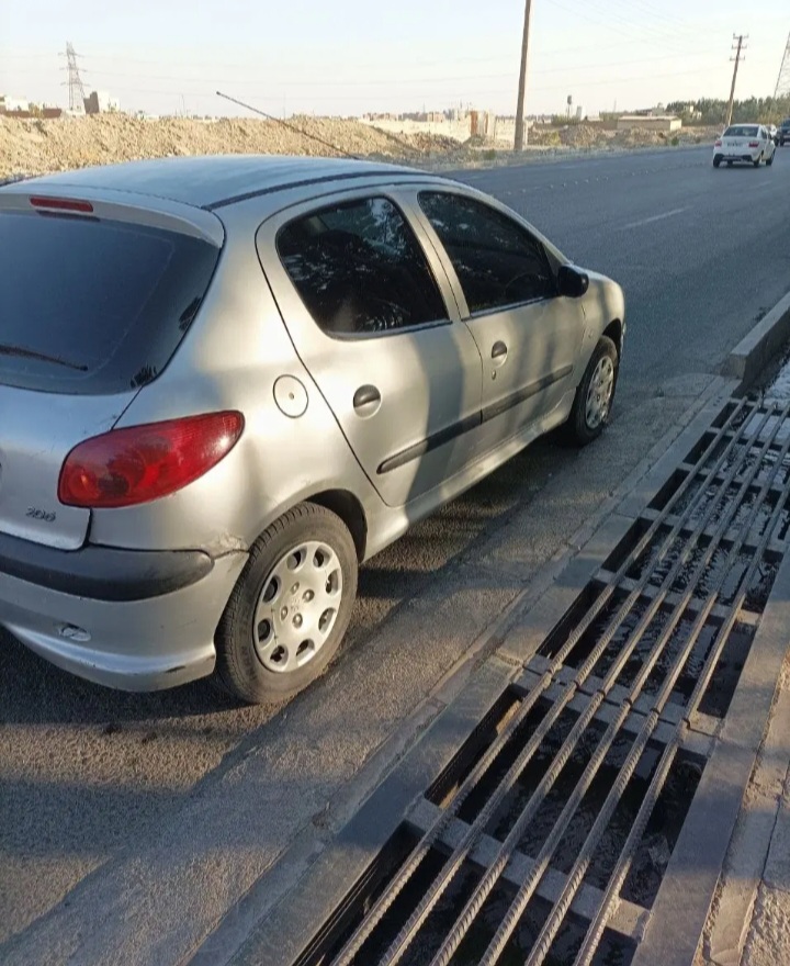 پژو۲۰۶مدل۸۲ .