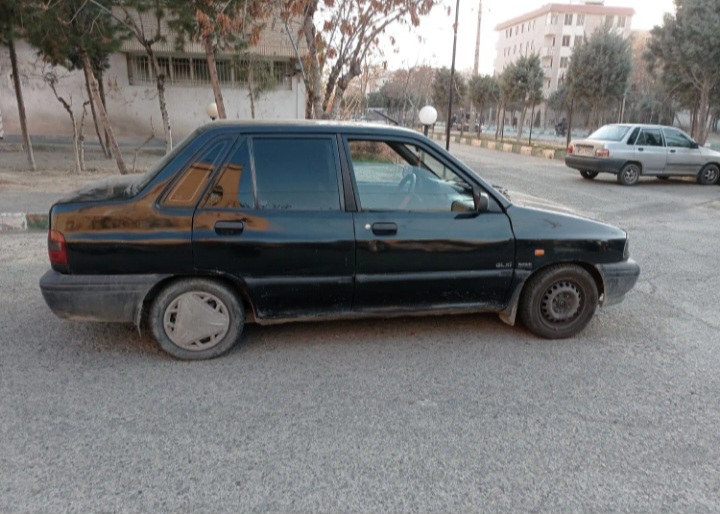 پرایدسواری .