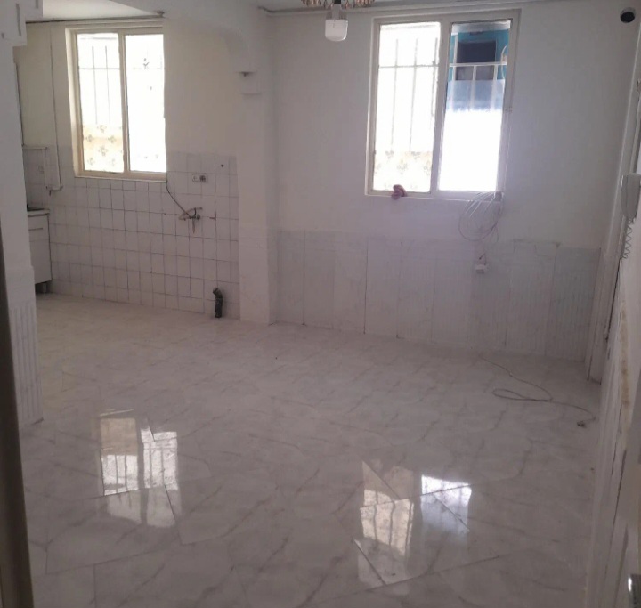 همکف روبه نما ۵۰متر .