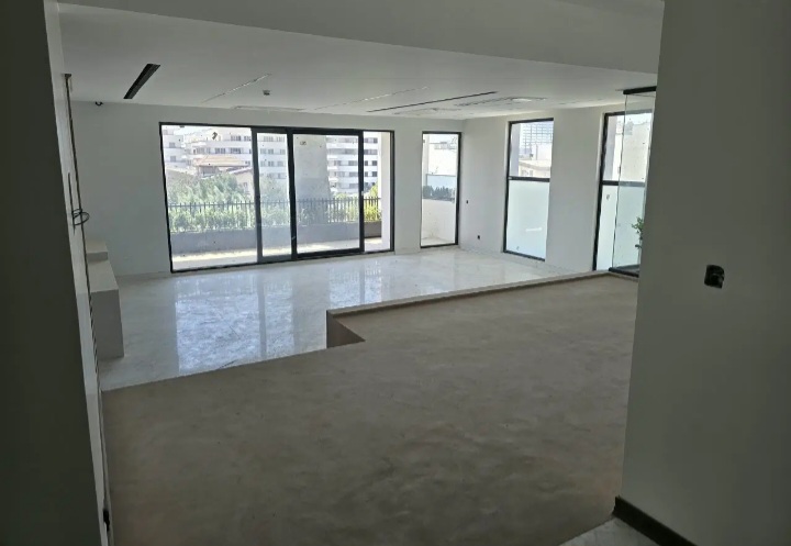 آپارتمان ۲۳۳متری درفازیک مهرشهر .