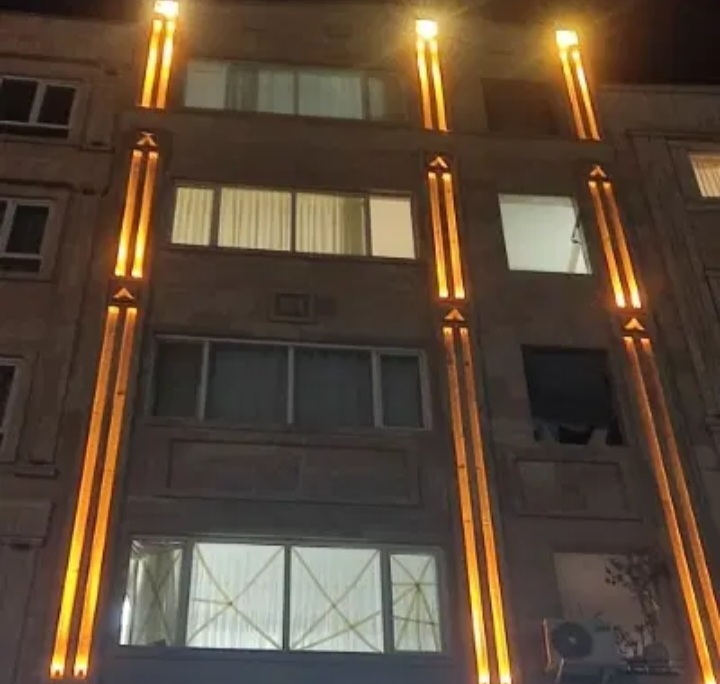 ۱۱۰متری نزدیک مترو .