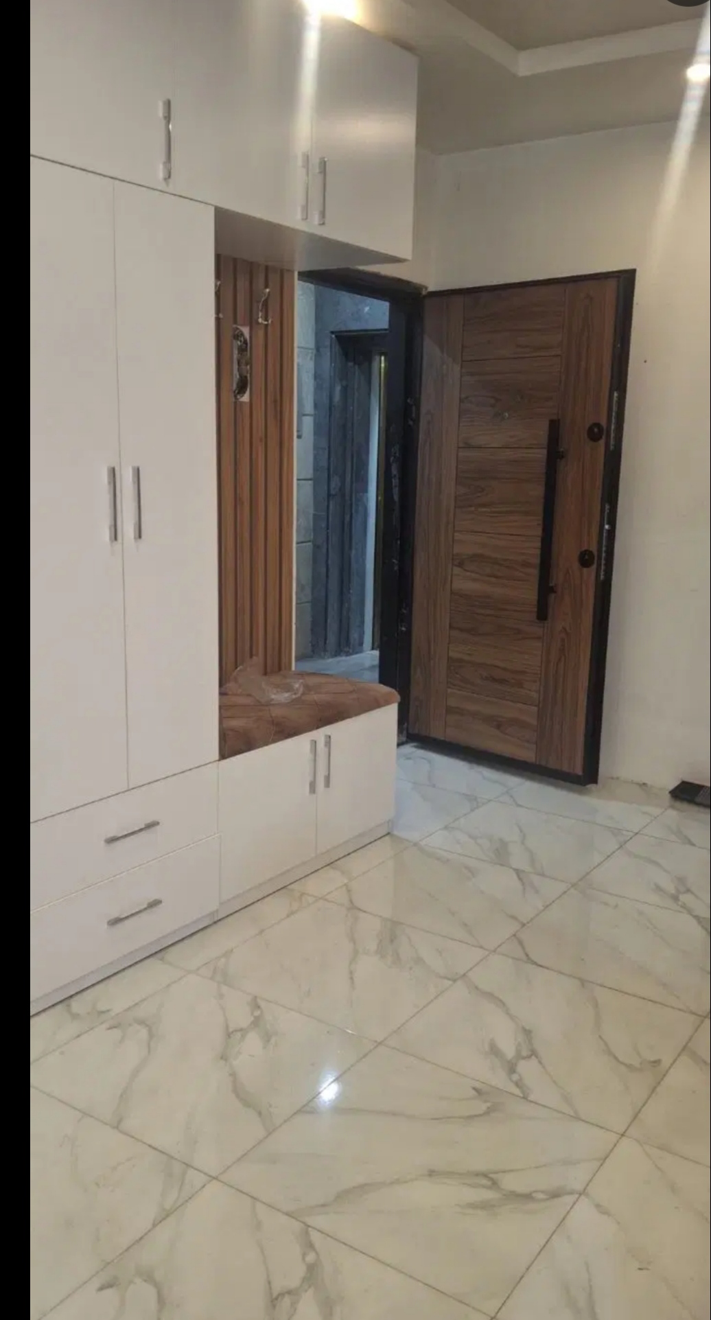 فروش آپارتمان شیک و فول امکانات.