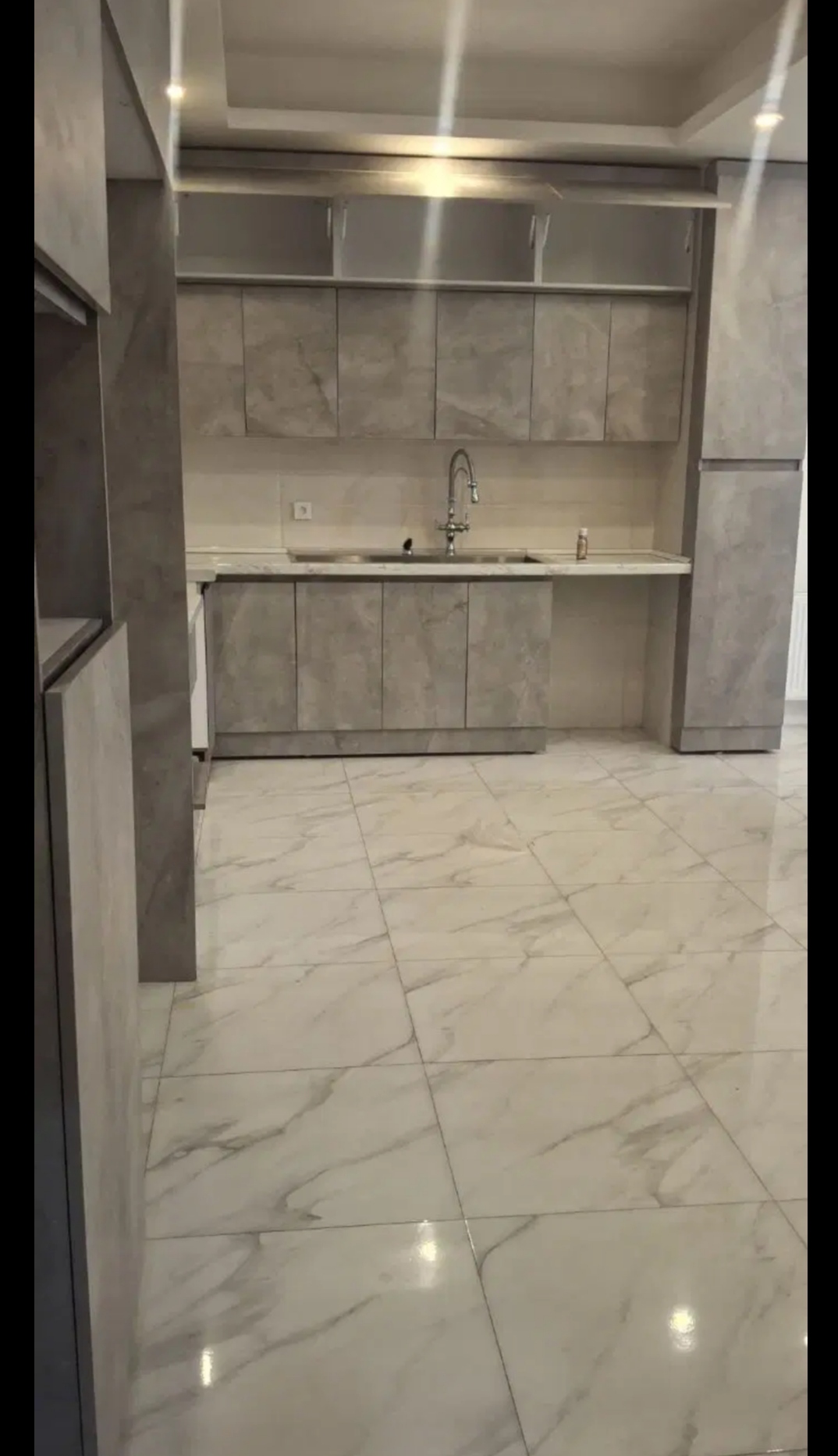 فروش آپارتمان شیک و فول امکانات.