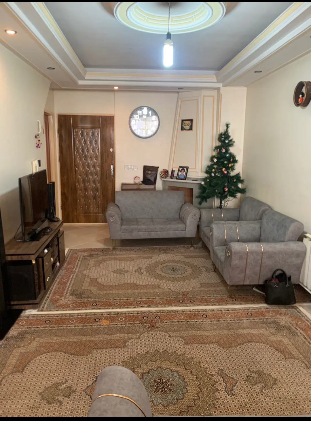 آپارتمان ۸۳متری ۲ خواب فول امکانات.