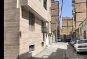 آپارتمان ۸۳متری نوساز سال ساخت.