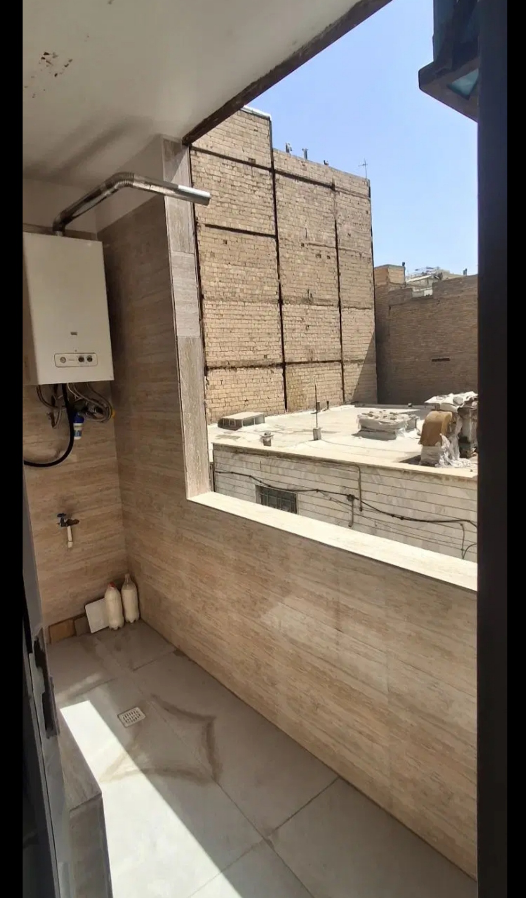 آپارتمان ۸۳متری.