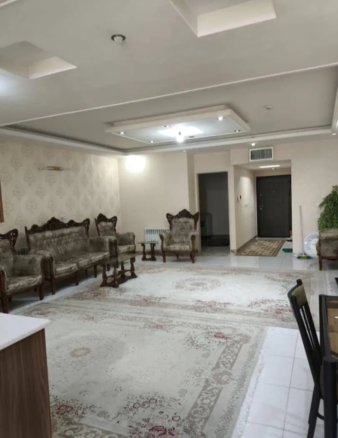 آپارتمان فروشی ۹۴ متری.