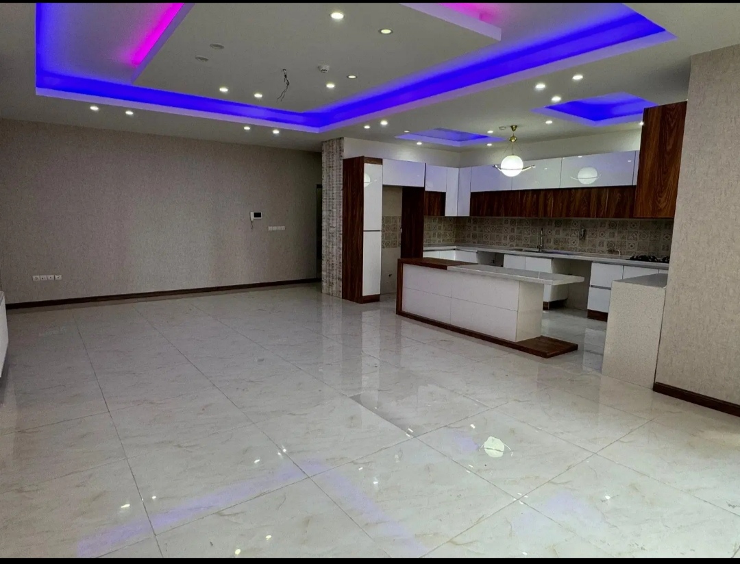 ویلایی تک طبقه باسازی شده تمیز با موقعیت خوب .