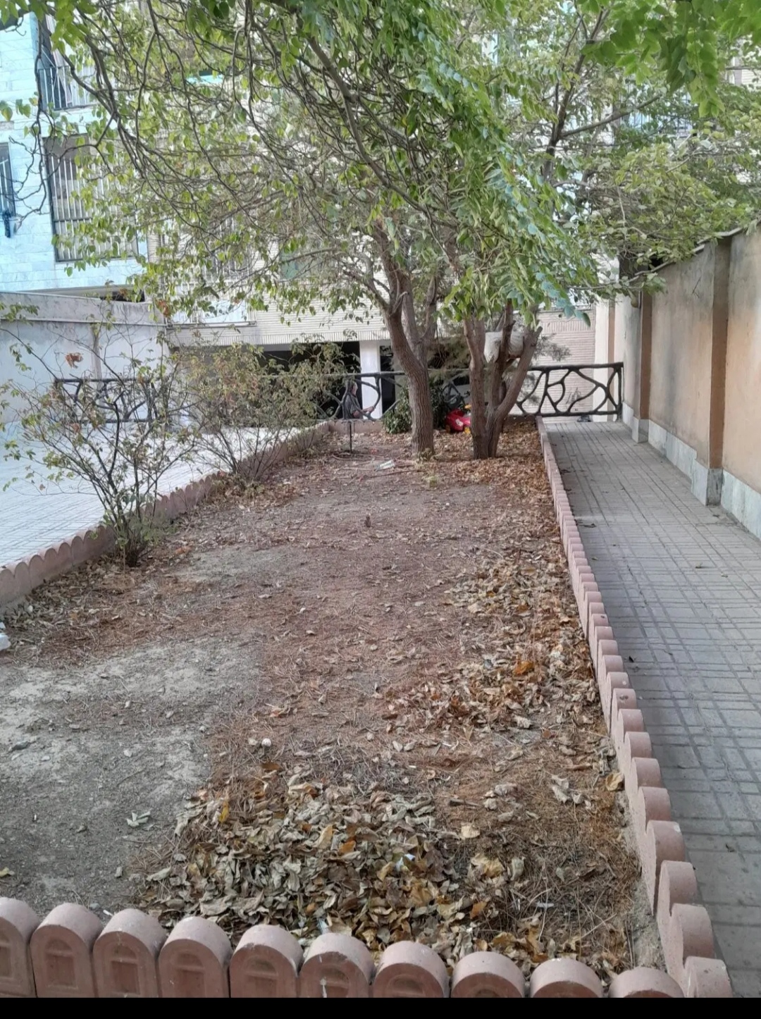 اندیشه فاز یک ۷۰ متر دهم غربی قبل تقاطع .
