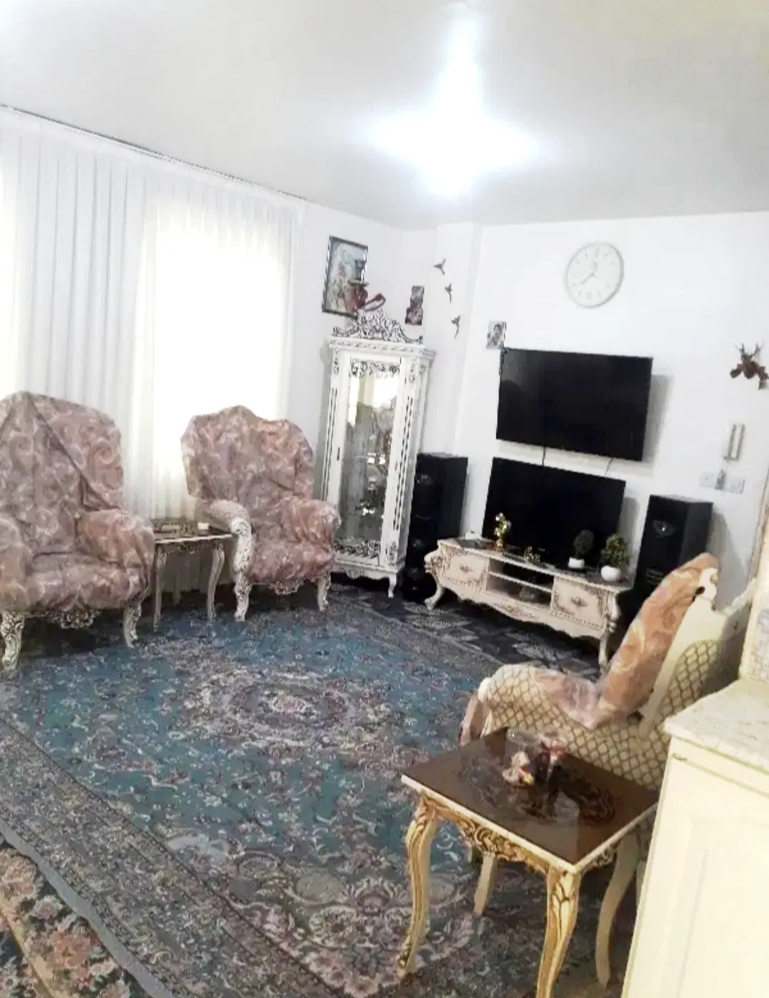 کد(۶۰۶)دونبش بر اصلی خ کلا سه واحد املاک داتیس۱