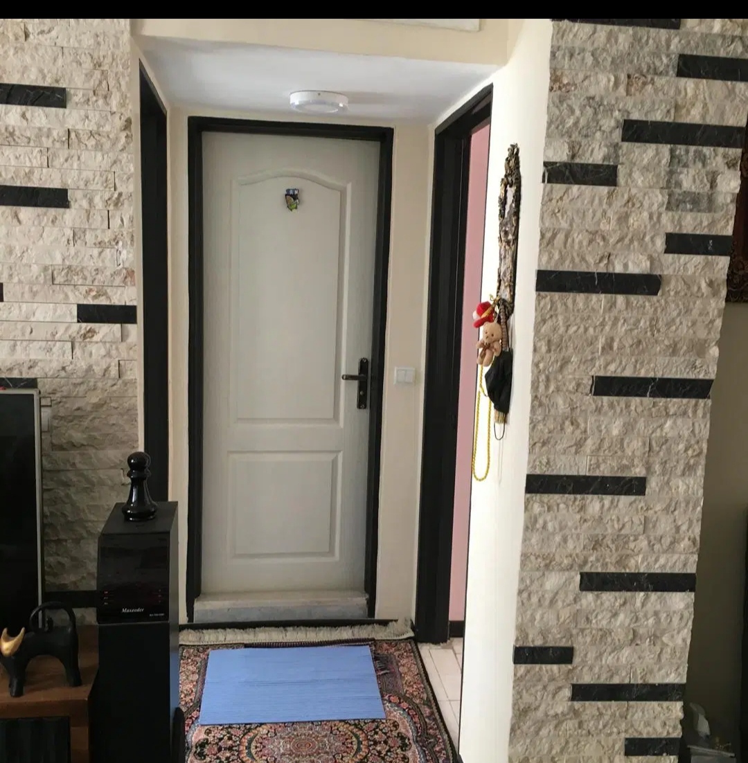 به واحد آپارتمان فروشی.
