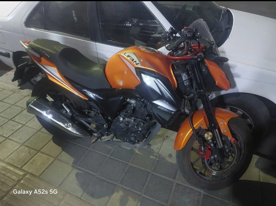 موتور لیفان kps200 .