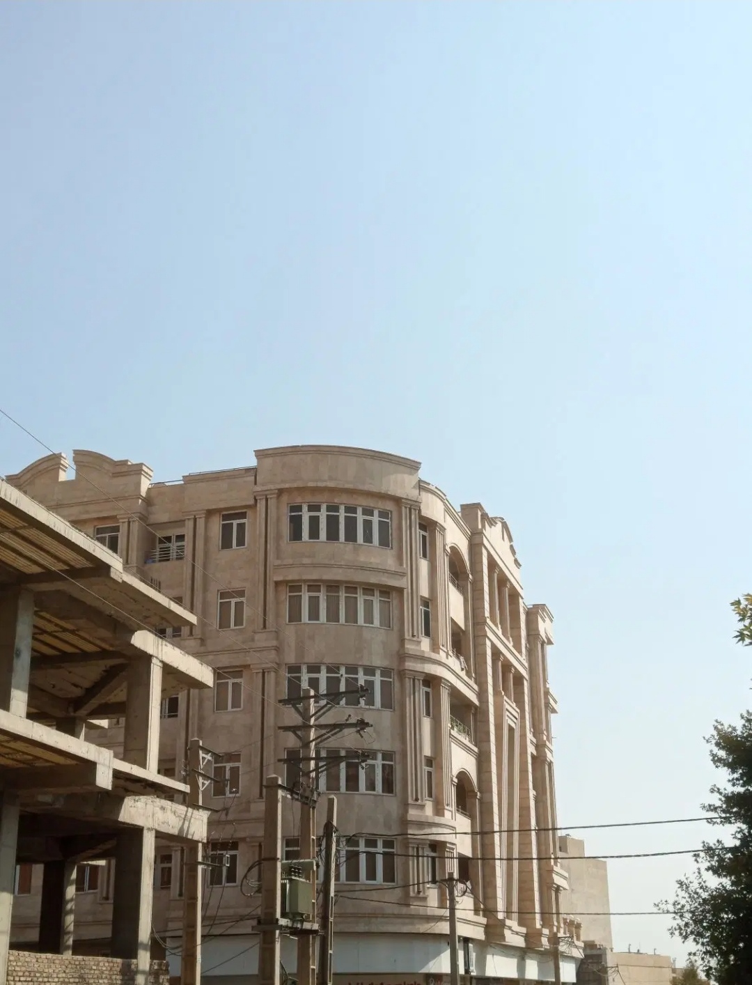 واحد آپارتمان ۹۰ متری .