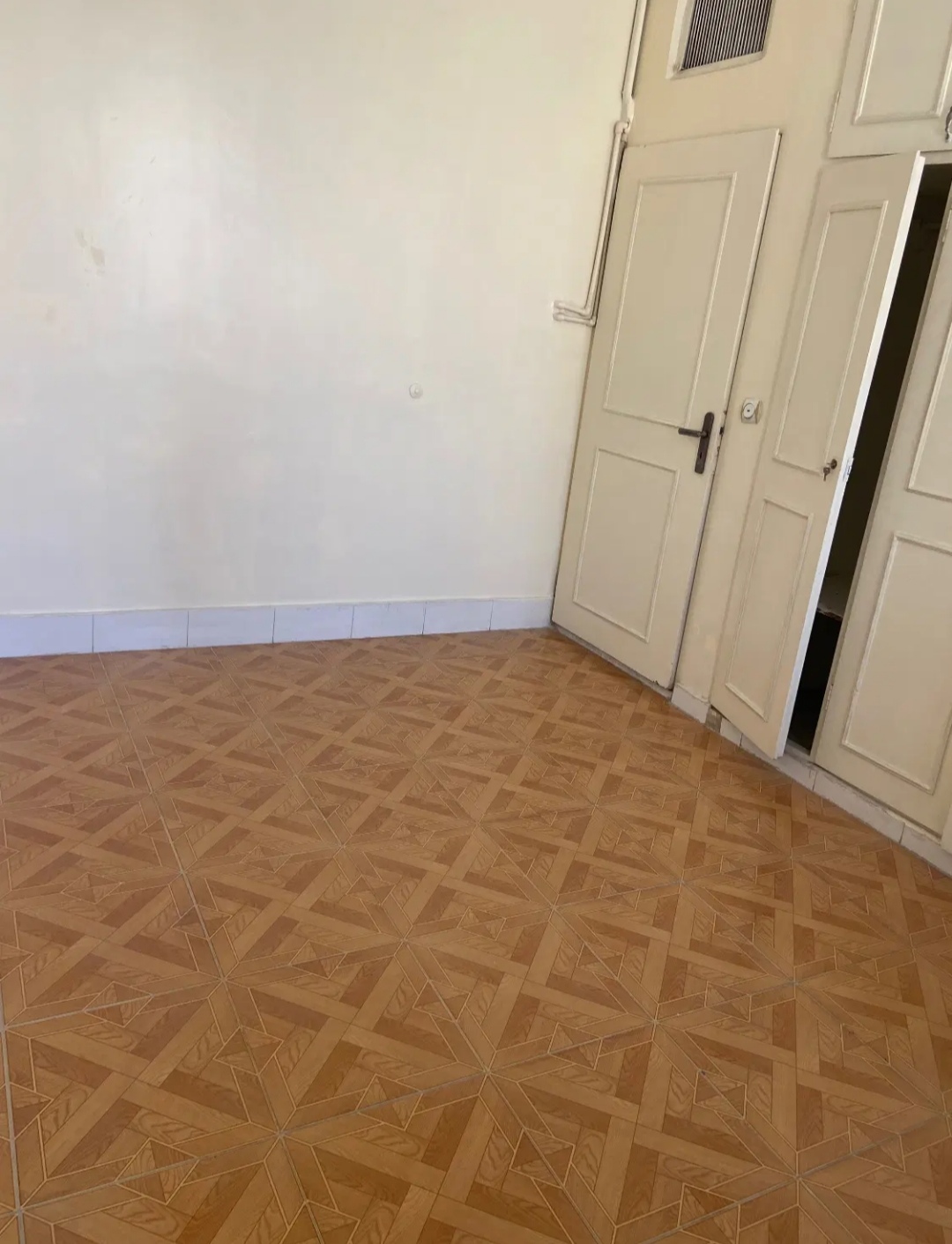رهن و اجاره یک واحد مسکونی .