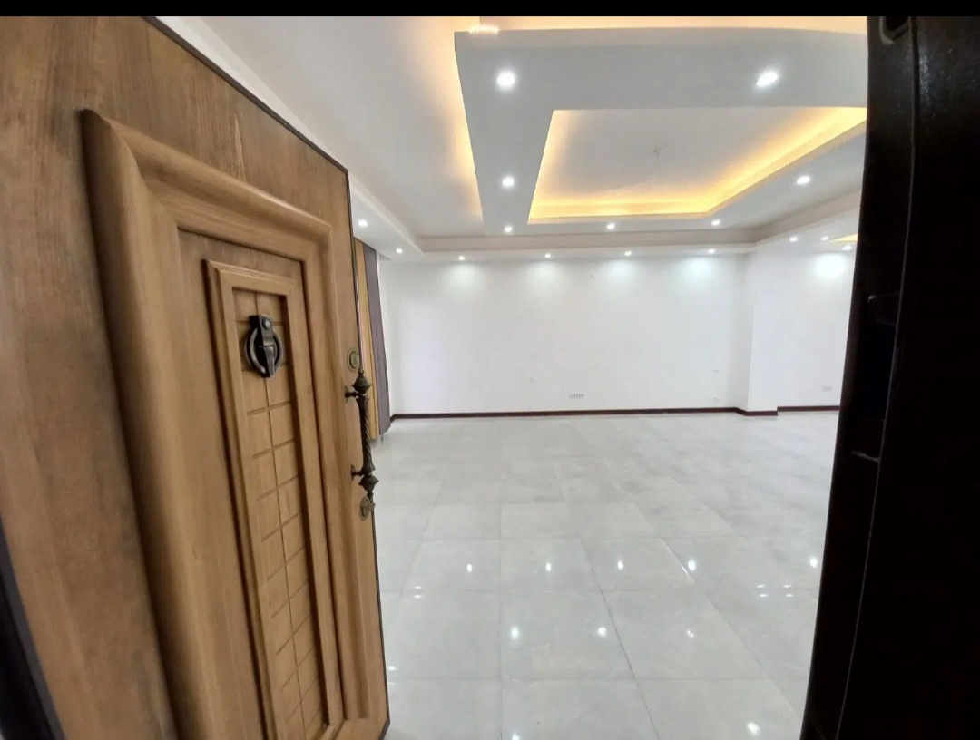 ۲واحد ۱۳۰متری فروشی.