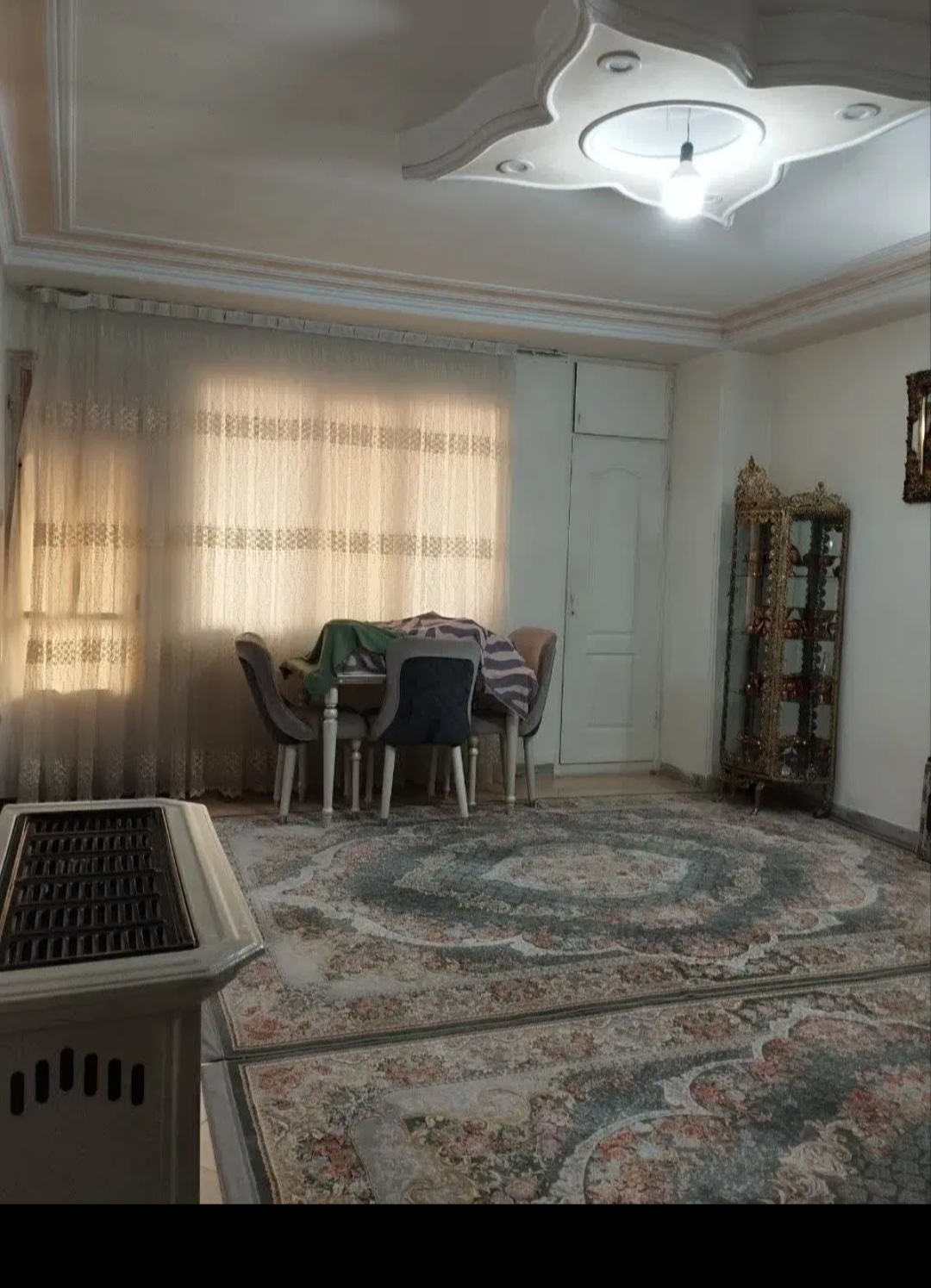 اجاره واحد ۶۰ متری تک خواب با پارکینگ فردوسی.