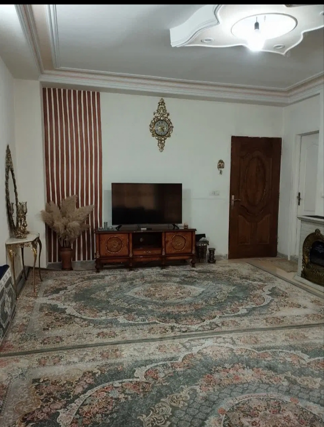 اجاره واحد ۶۰ متری تک خواب با پارکینگ فردوسی.