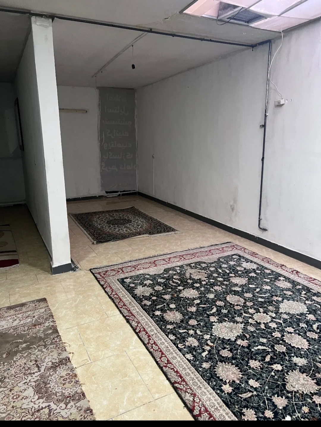 ساختمان ۹۰متری.