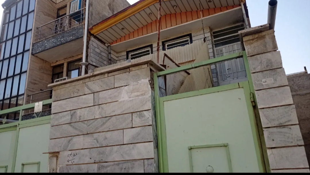 آپارتمان طبقه دوم ویلایی.