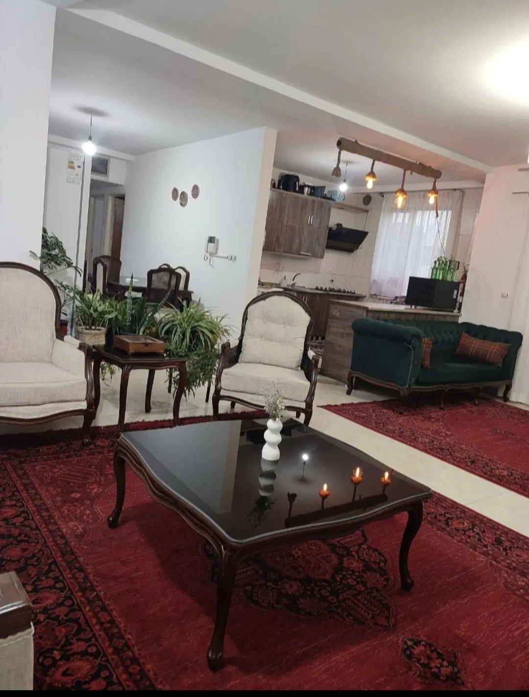 اجاره واحد ۱۰۰متری.