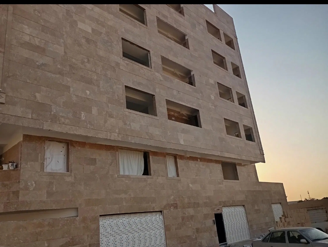 واحد ۱۰۰متری در مشکین دشت.