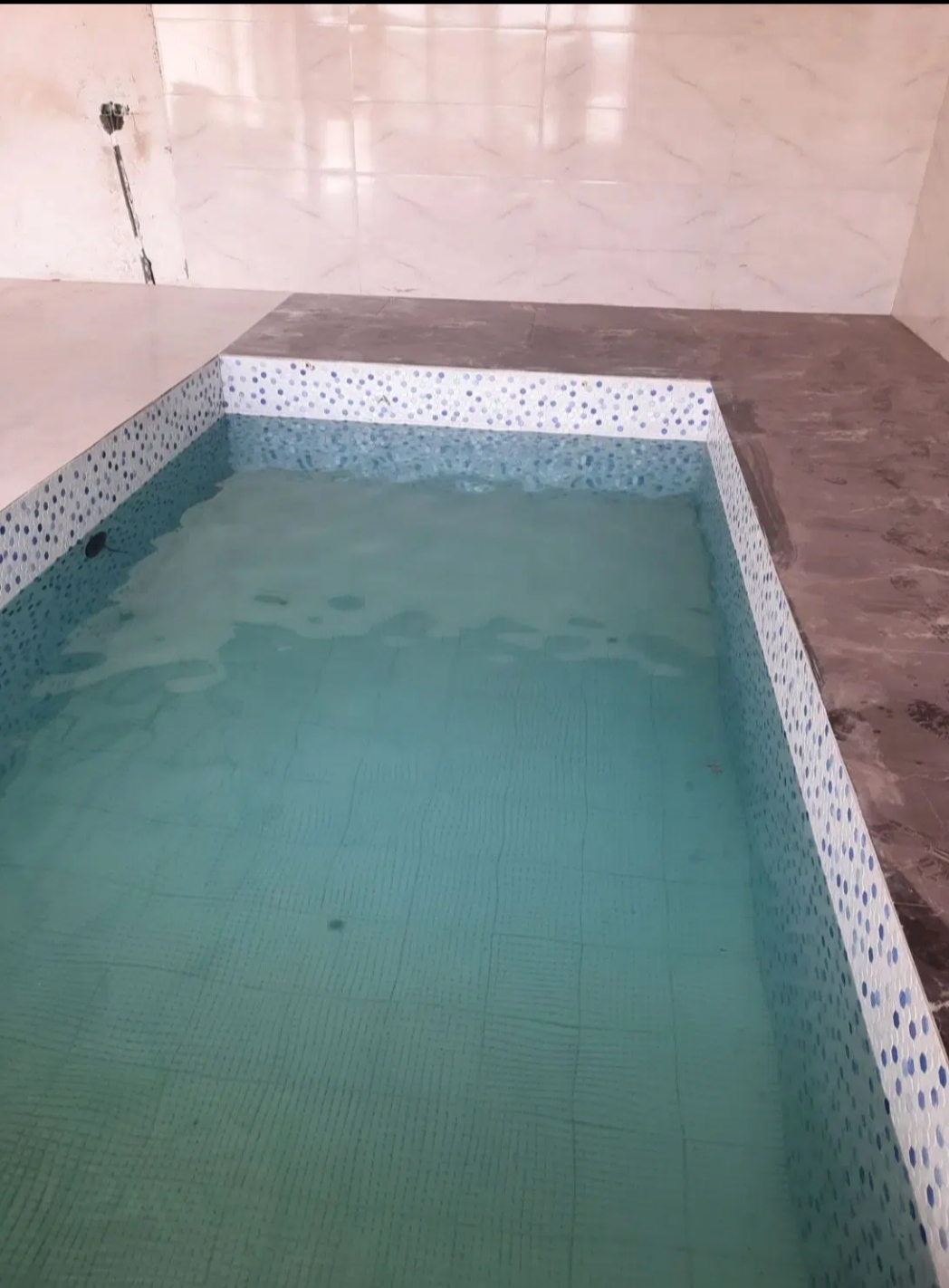باغچه ۳۳۳متری با استخر زیر قیمت.