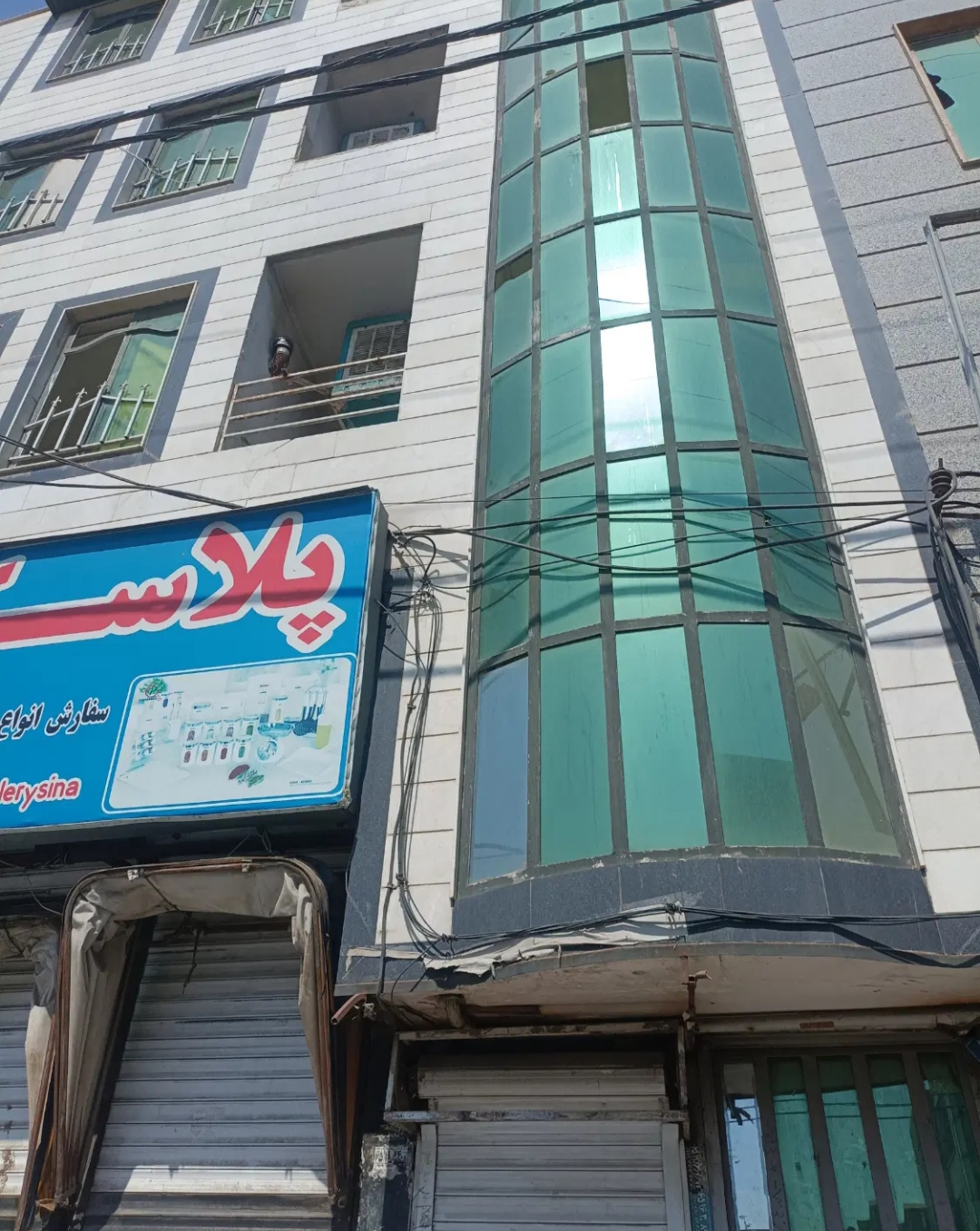 فروش واحد مسکونی ۵۰متری بر اصل بهاره شرقی.