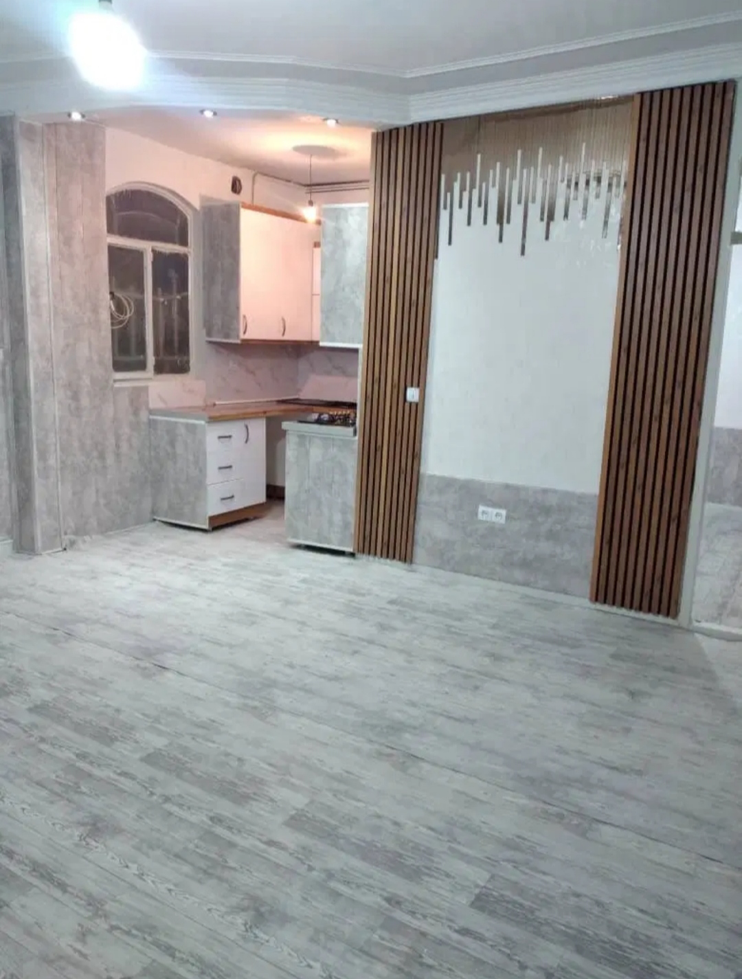 فروش آپارتمان ۵۵متری طبقه همکف باسازی شده.