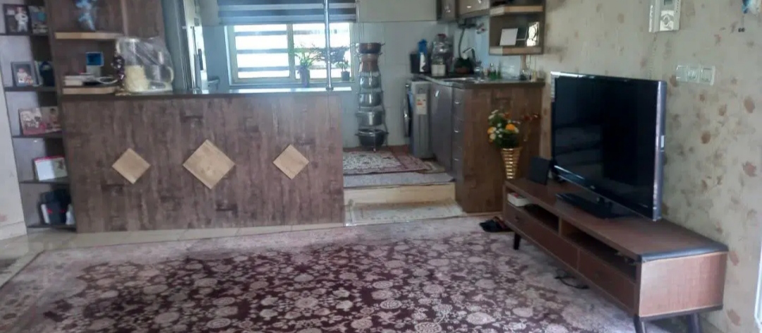 فروش آپارتمان طبقه سوم.