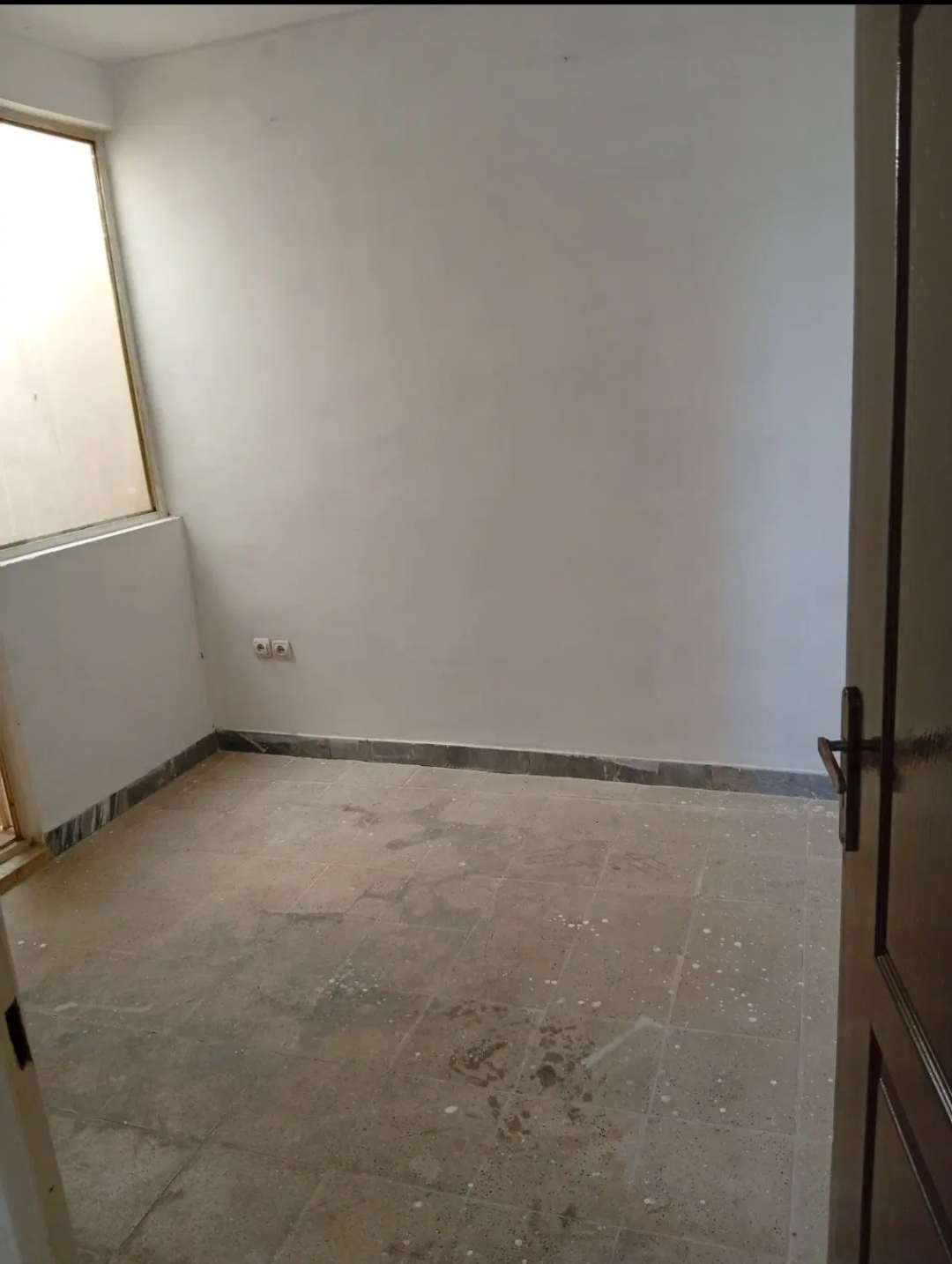 خانه نقلی روبروی فاز ۲ بلوار راغب.