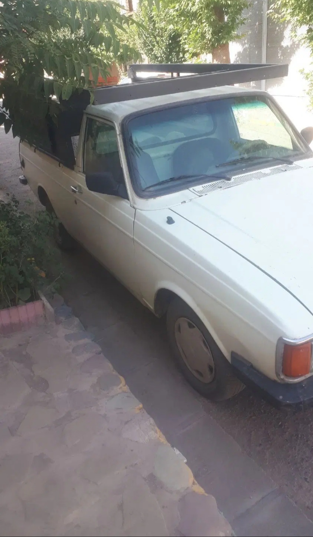 پیکان وانت .