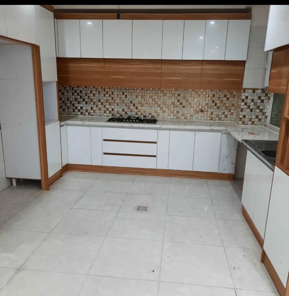 آپارتمان ۱۱۵متری فول امکانات.
