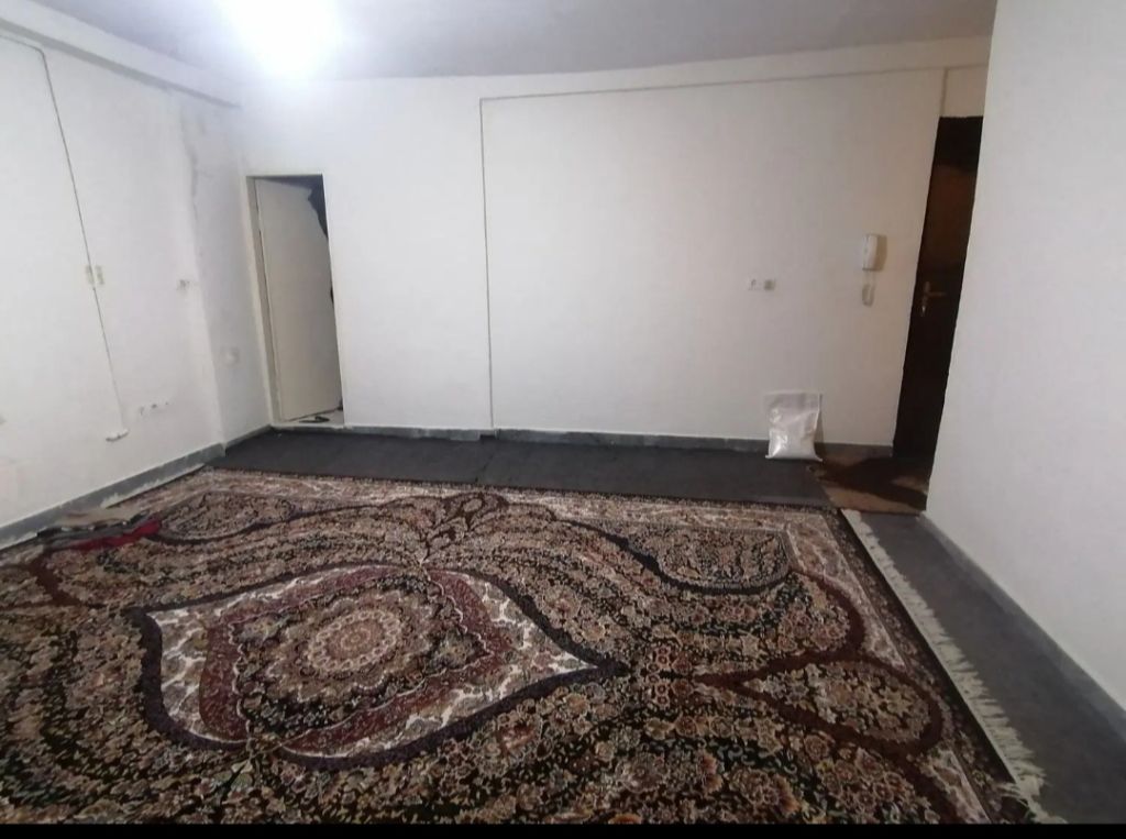 واحد ۶۰متری در شهرک طلایی.