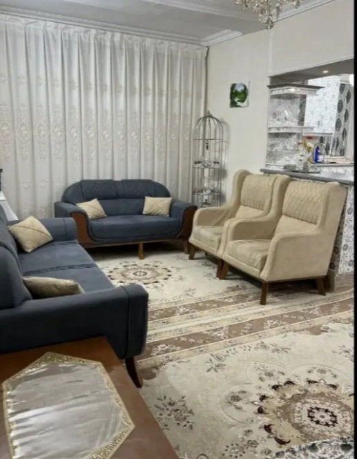 واحد۷۶متری درمعلم سنددار .