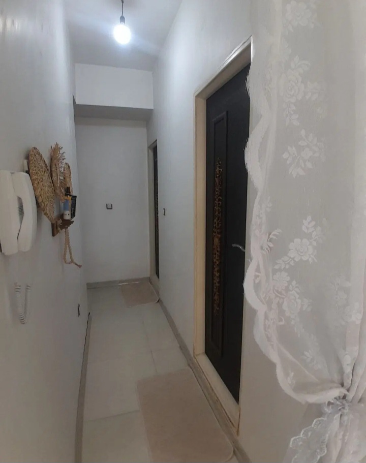 فروش یک واحداپارتمان ۹۰متری .