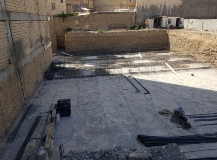 واحد۷۸متری سازنده بنام مشکین دشت کرج .