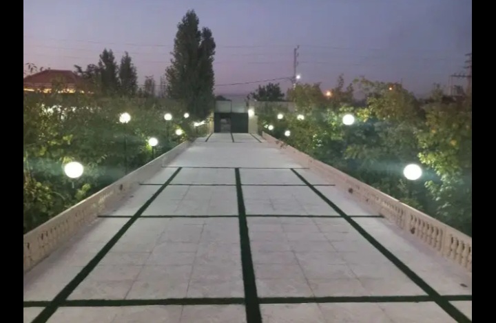 ویلا چهارباغ دارای کنتوربرق آب گاز .
