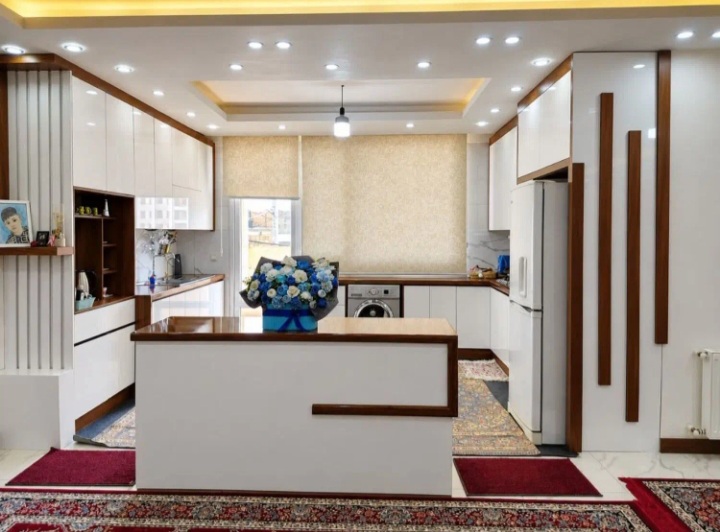 خانه ۱۷۸متری درابریشم دانشگاه تازه ساخت .