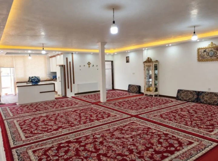 خانه ۱۷۸متری درابریشم دانشگاه تازه ساخت .