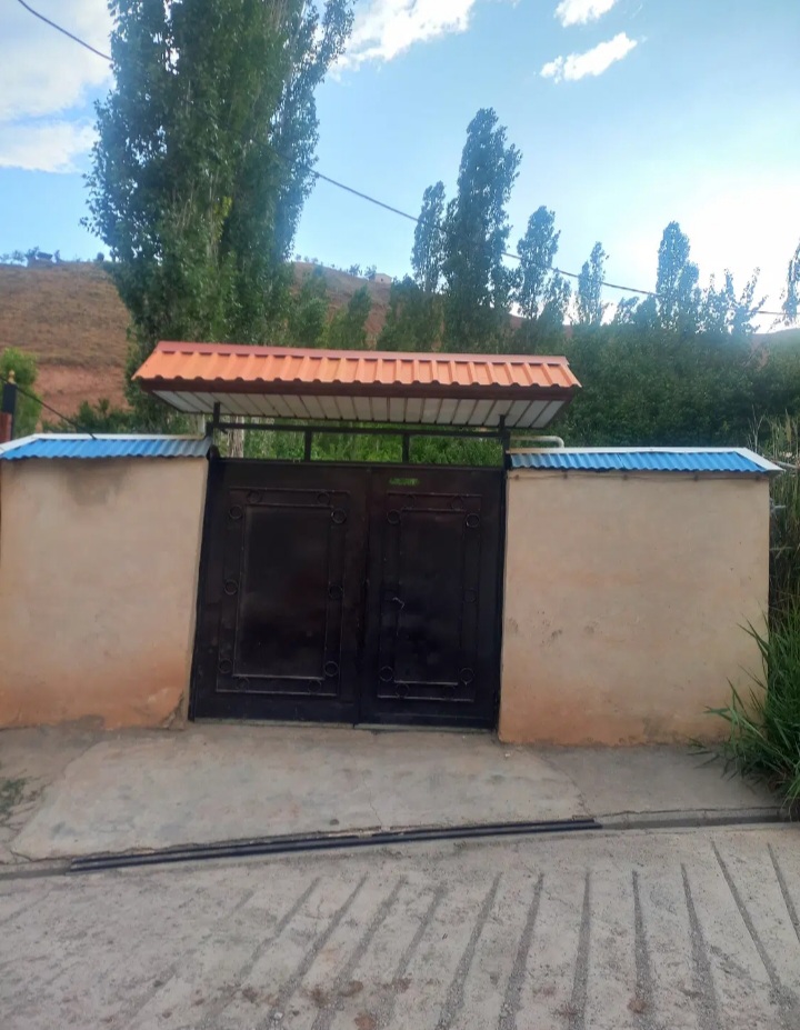 خانه باغ سنددار روستای جزینان .