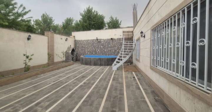 ویلا رو به دریاچه سددو بر .