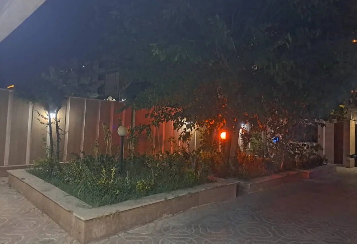 فروش آپارتمان ۱۰۶متری طبقه ۳ .