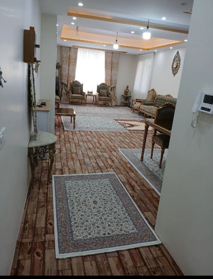 فروش واحد نوساز ۱۱۸متری .
