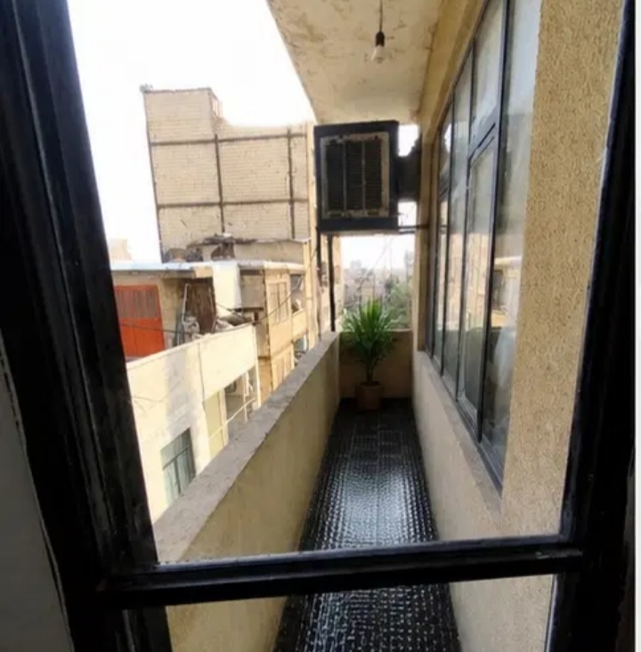 فروش واحد۷۰متری اسانسوردار۲خواب .