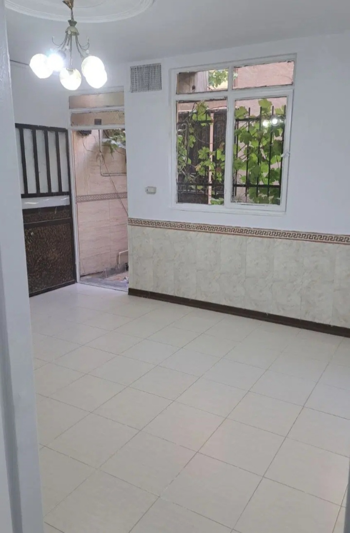 یک واحد۷۰متری سندداردرشهرک ارم .
