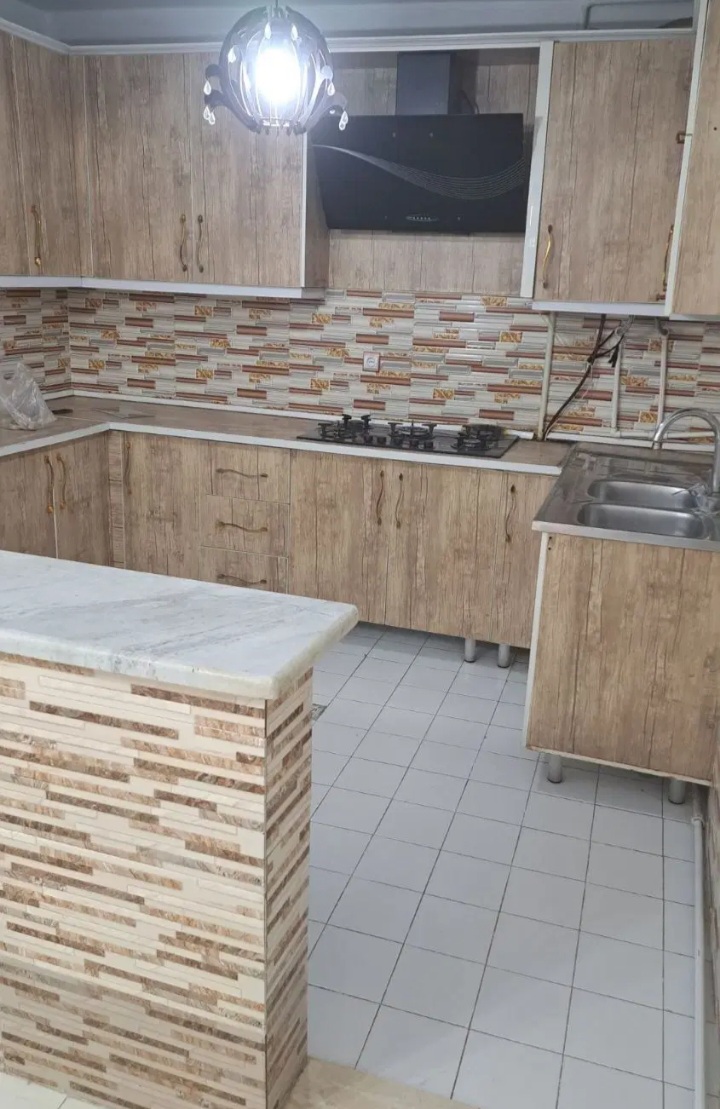 یک واحد۷۰متری سندداردرشهرک ارم .