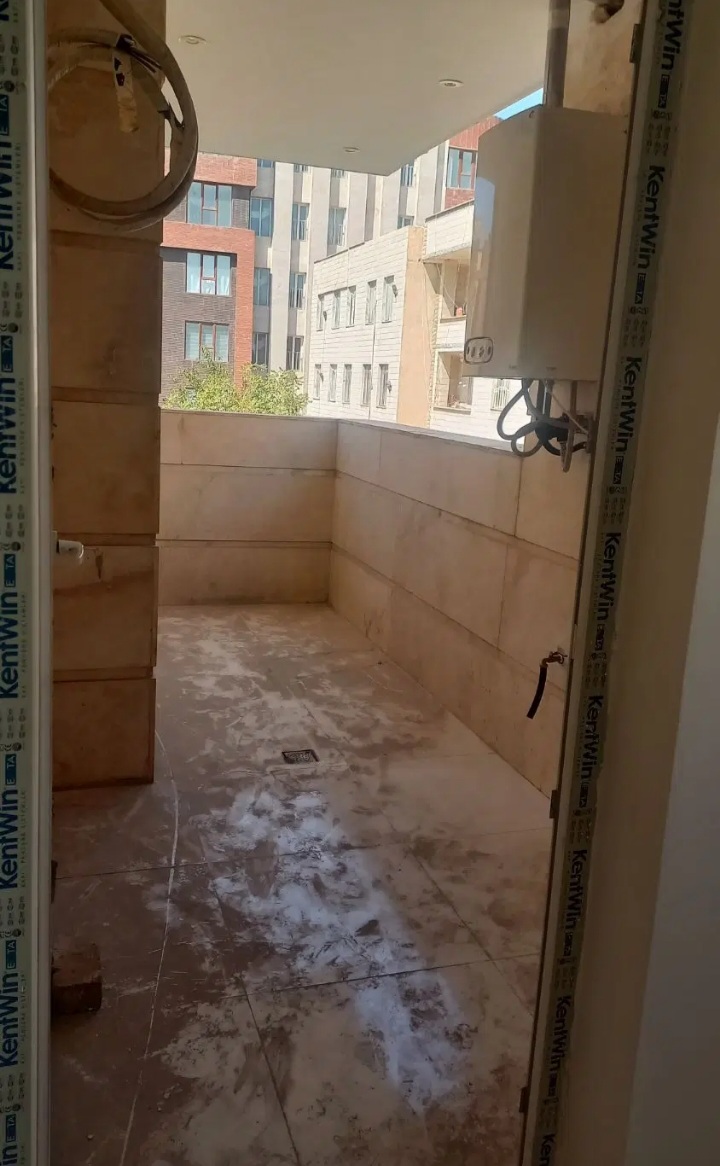 آپارتمان کلیدنخورده .
