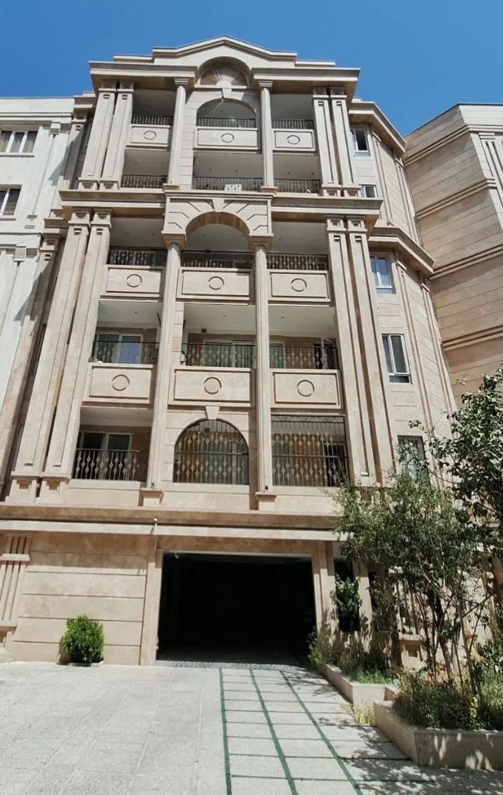 فروش واحد۱۲۵متری .