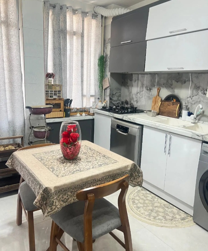 آپارتمان ۸۳متری بلوارکنگرانی .