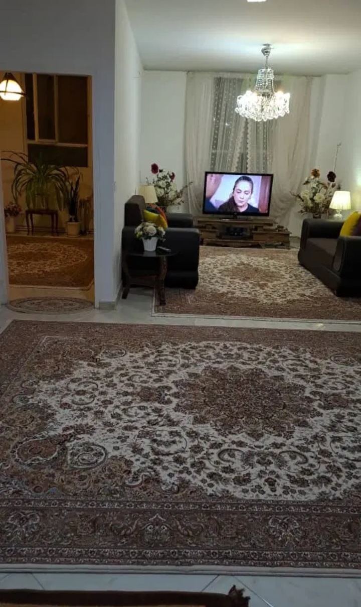 واحدنقلی دربهترین لوکیشن .
